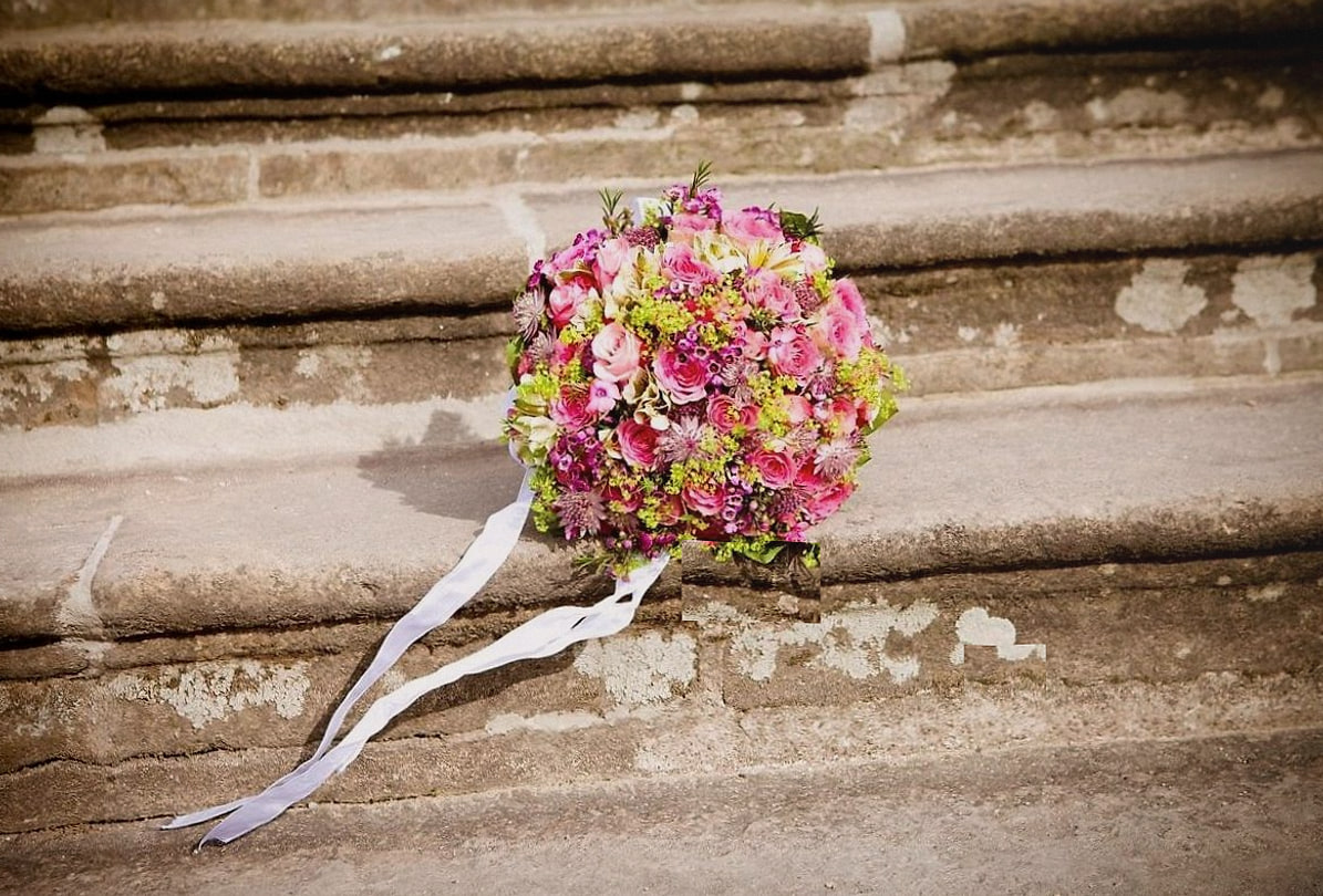Fleurs fanées prêtes pour le compostage
